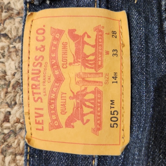 Men's Levi Jeans Size 14 Husky (W 33" X L28") Color Darkwash - Picture 6 of 7